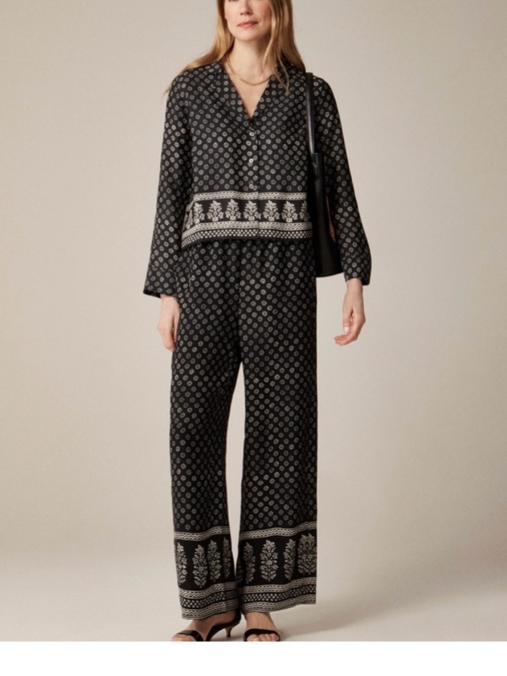 J Crew Cropped Stratus pant in block print Size Medium